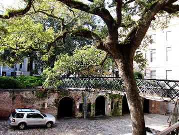 萨凡纳闹鬼,揭秘这座闹鬼古城的神秘传说