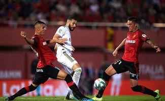 25_26赛季西甲第13轮 比利亚雷亚尔VS马略卡,“激战正酣！比利亚雷亚尔与马略卡第13轮对决精彩回顾”  第2张